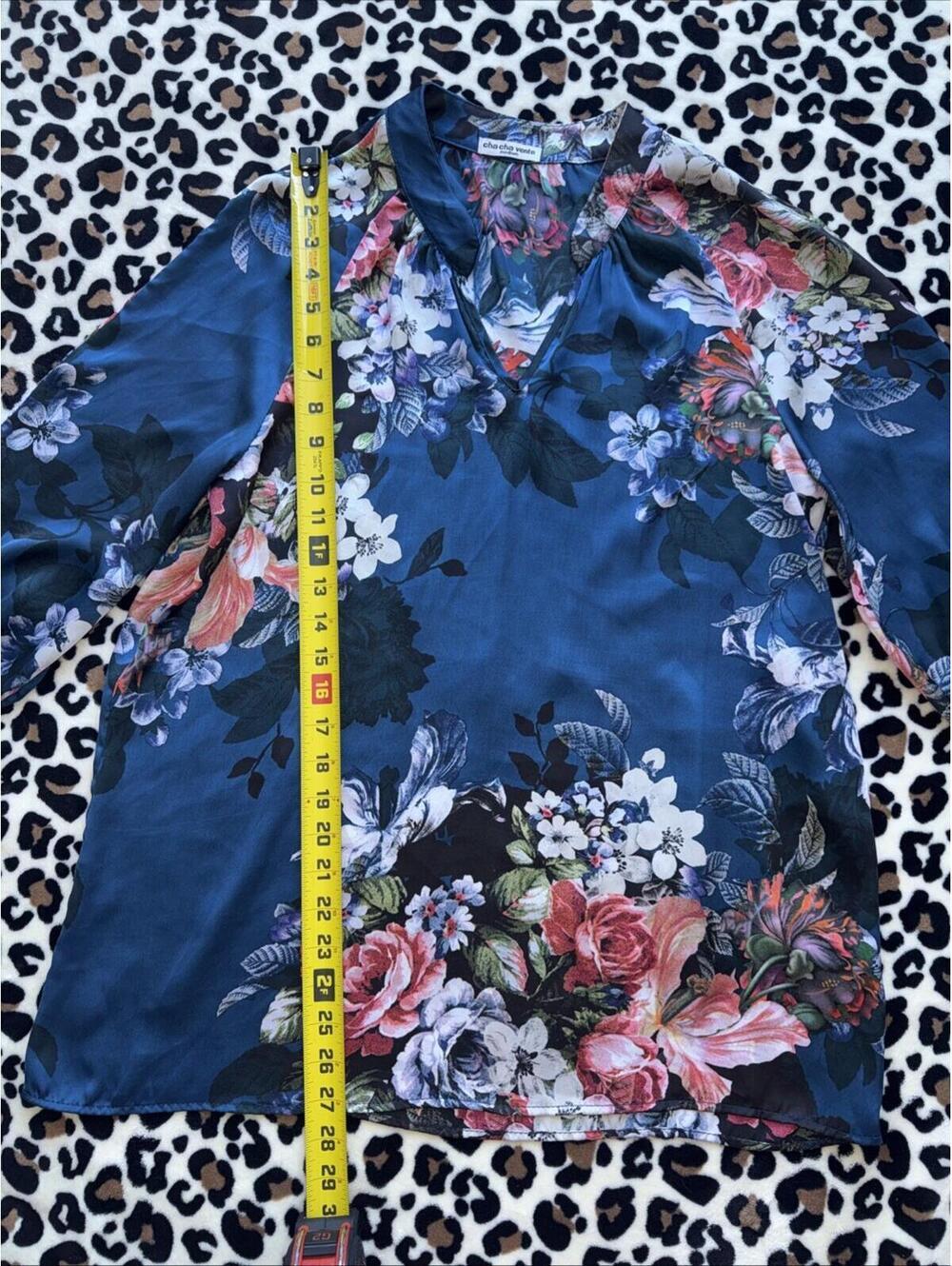 Cha Cha Vente Womens Blouse Size Medium Floral NWOT - Picture 3 of 5